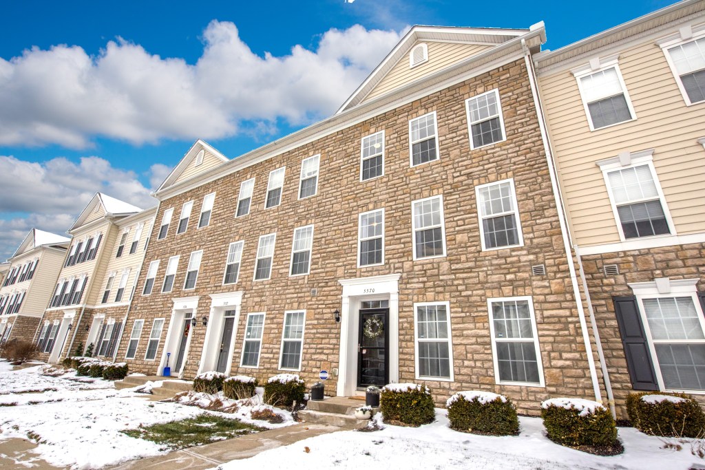 5570 Middle Falls Street, Dublin, OH 43016