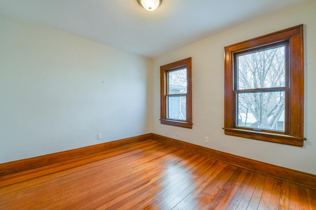 286 E Woodrow Avenue - Bedroom with original woodwoork