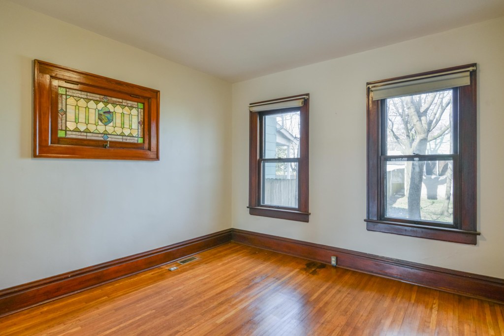 286 E Woodrow Avenue - Dining room